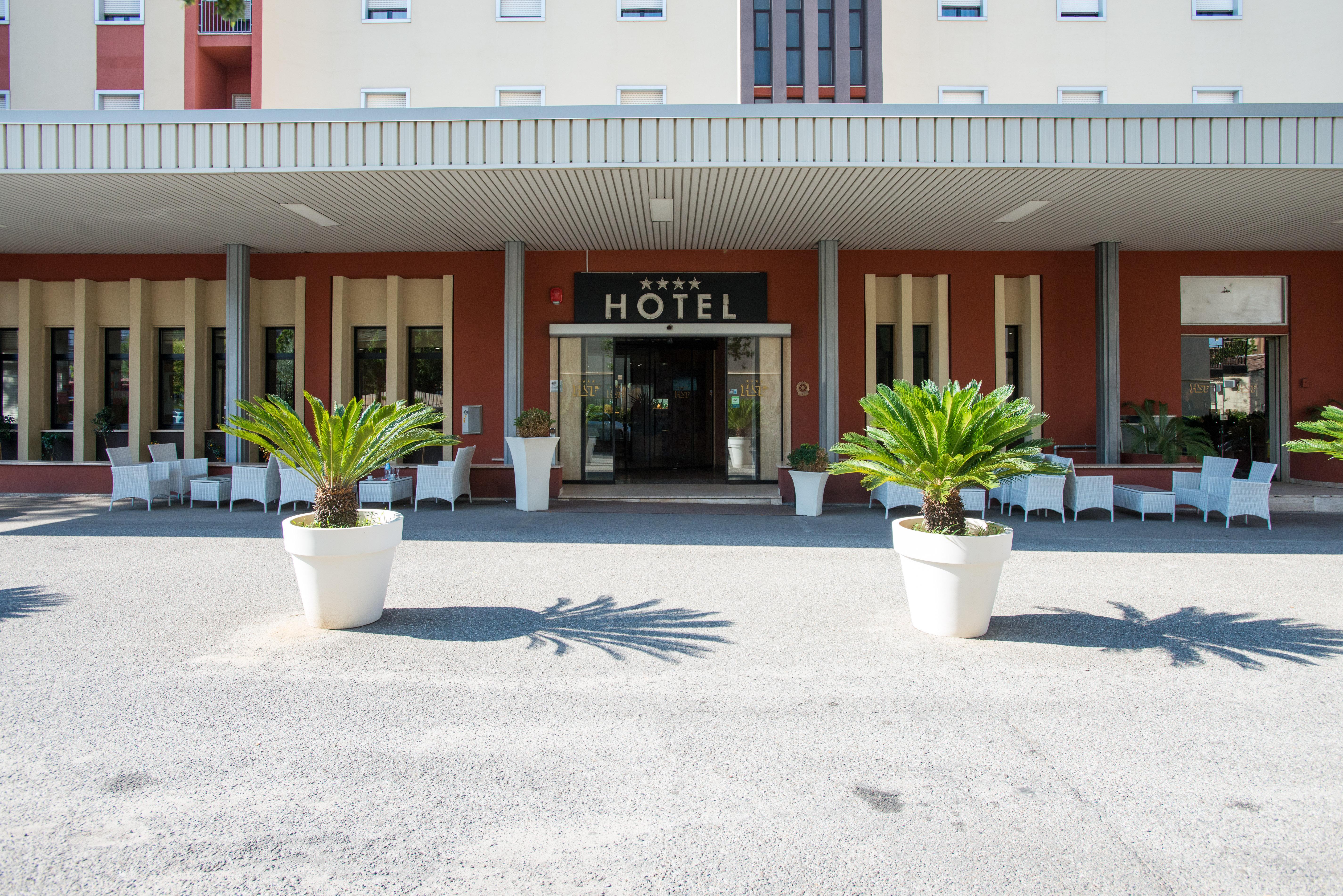 Hotel San Francesco Ренде Екстериор снимка